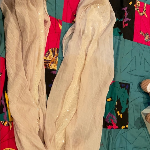 Scarf - Picture 4 of 4